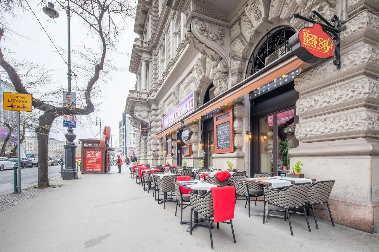 Budapest Marvelous Apartment In Andrassy Boulevard 0*,  ハンガリー