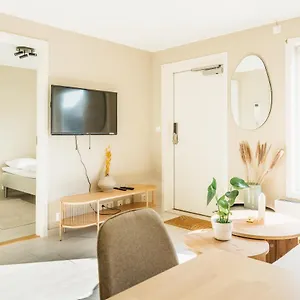 https://stay-urban-peaceful-living-1.hotelsinbergen.net