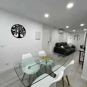 https://mb-apartments-apartamento-en-pleno-centro.es-andalucia.com