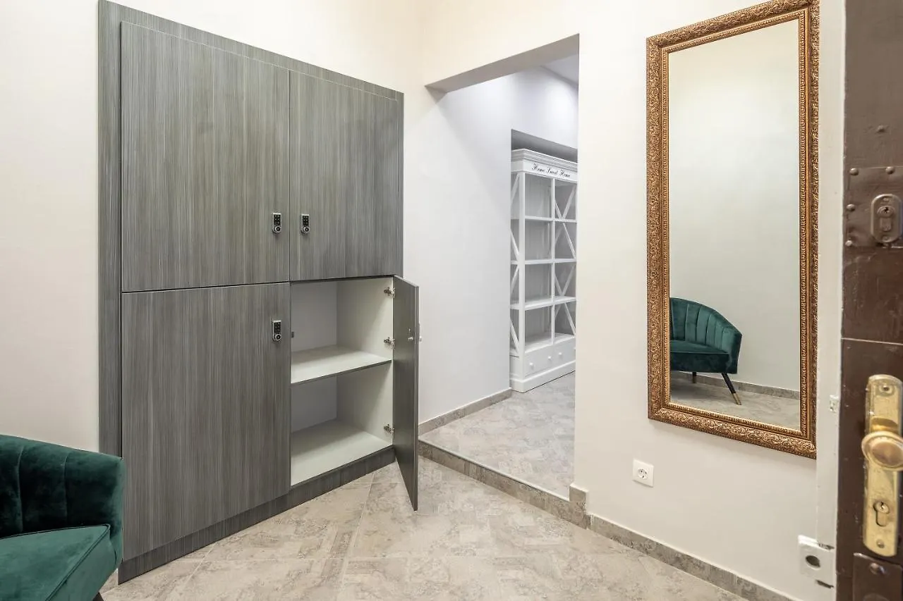 Budapest Marvelous Apartment In Andrassy Boulevard Macaristan
